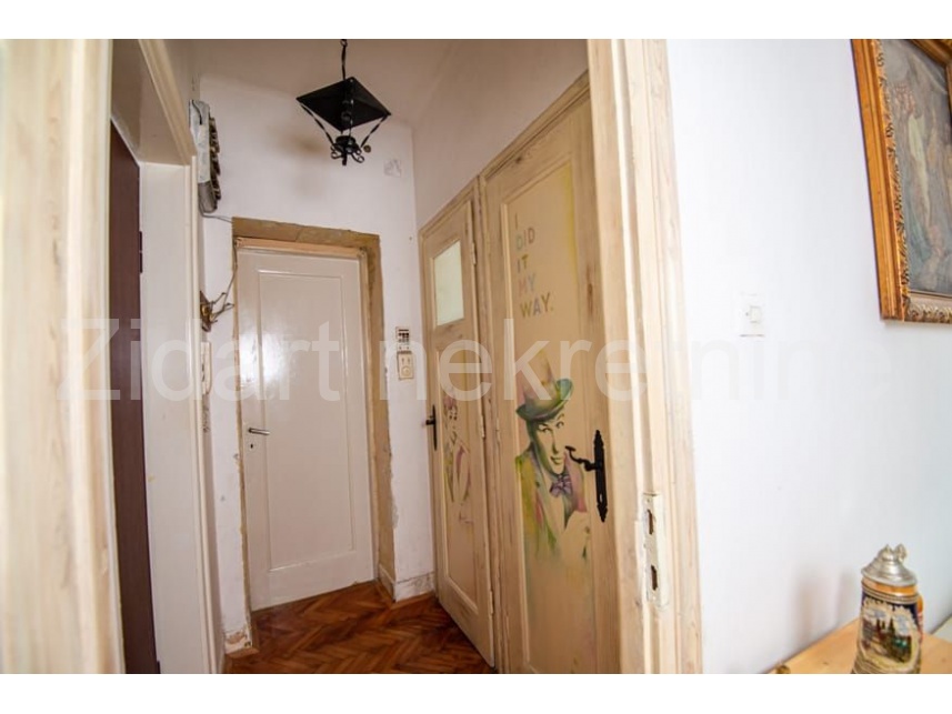 Квартира, 1033 м², 256 000$ — FAKTOR